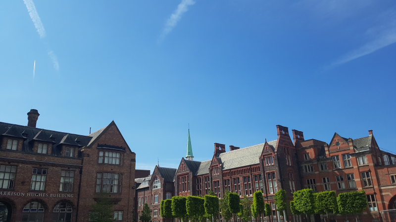 Picture of a gloriously sunny day at the University of Liverpool
